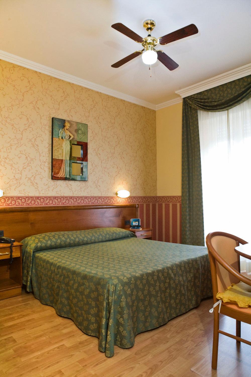 פיוג'י Hotel Verdi מראה חיצוני תמונה