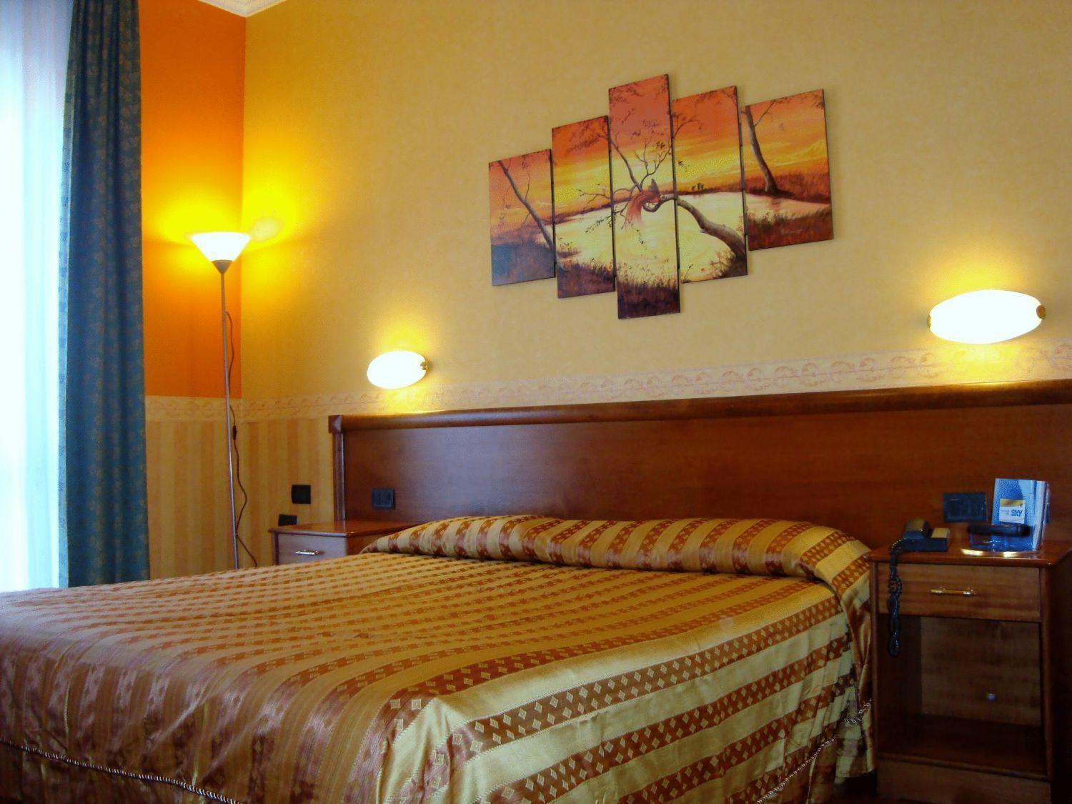 פיוג'י Hotel Verdi מראה חיצוני תמונה